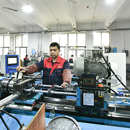 博潤模具設備
